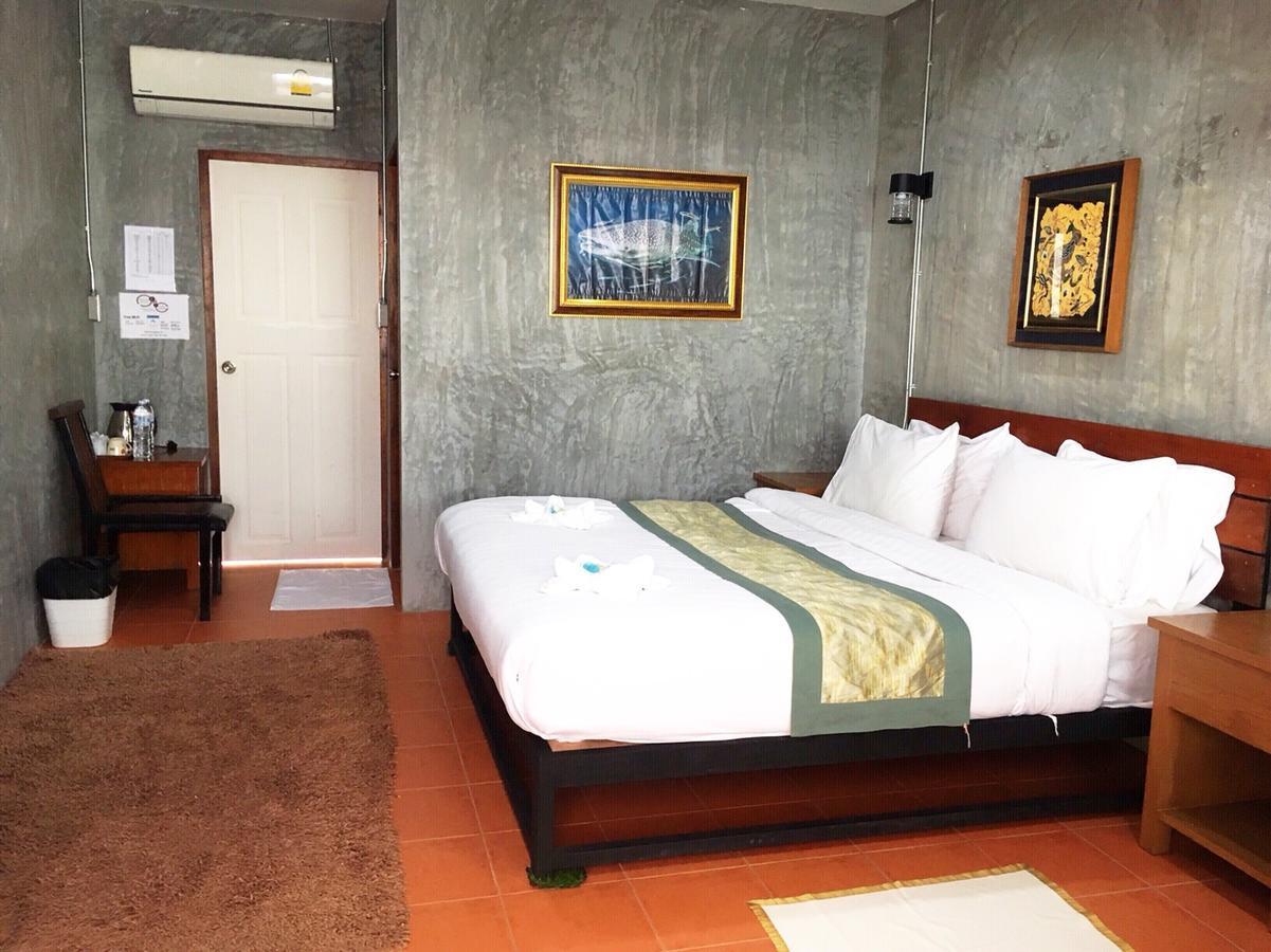 White Jail At Koh Tao Hostel Экстерьер фото